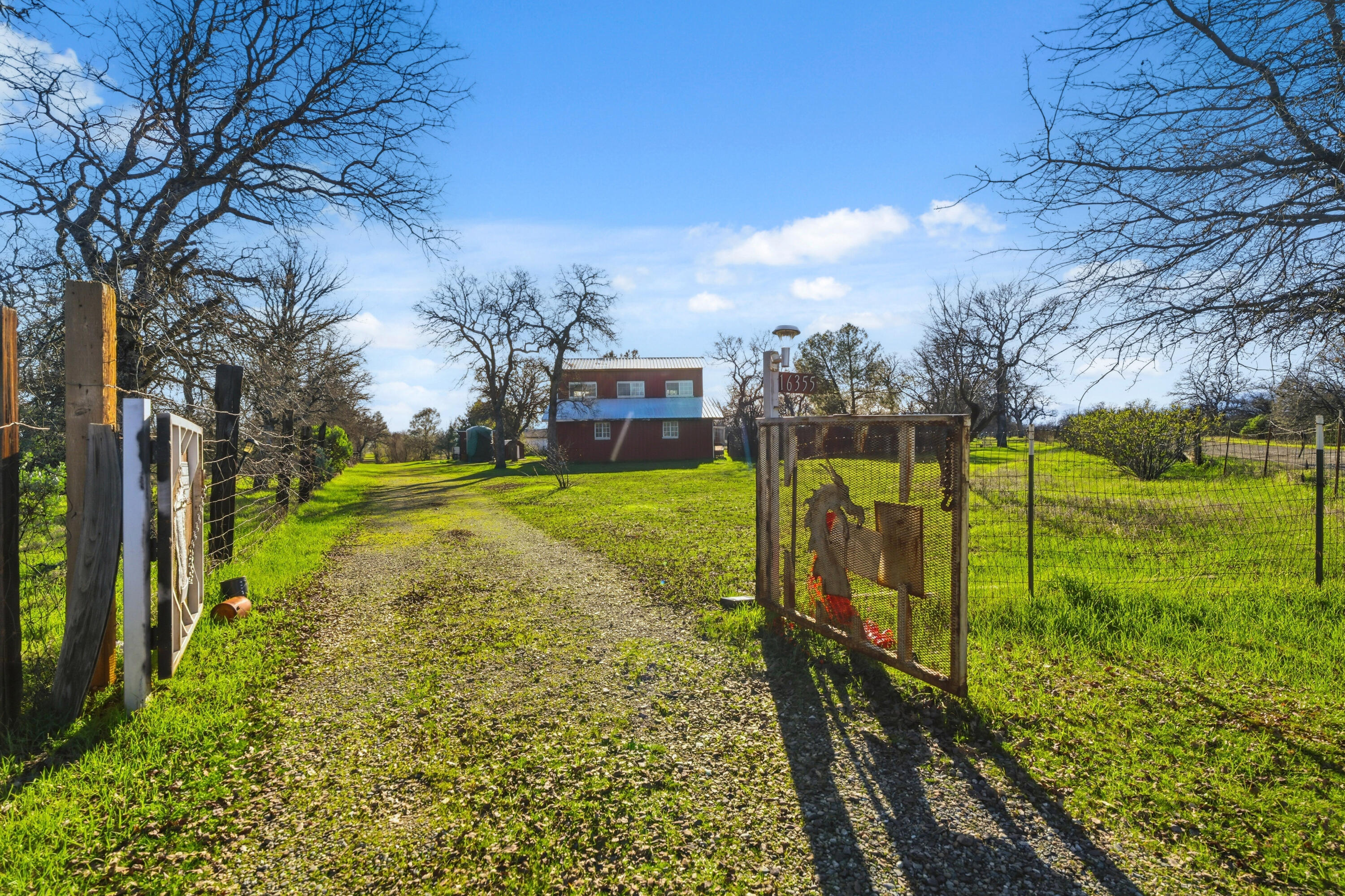 main property photo 35