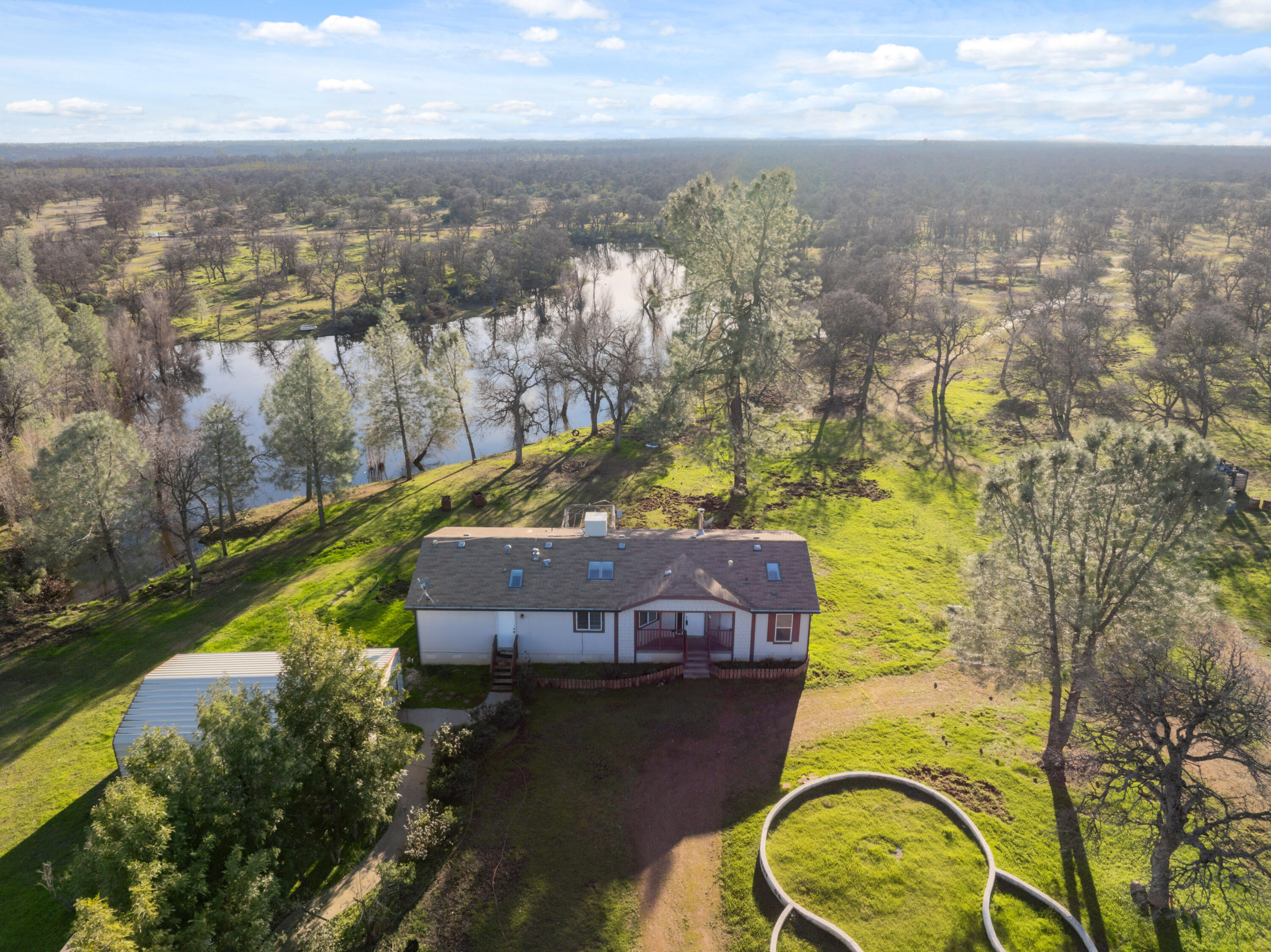 main property photo 41