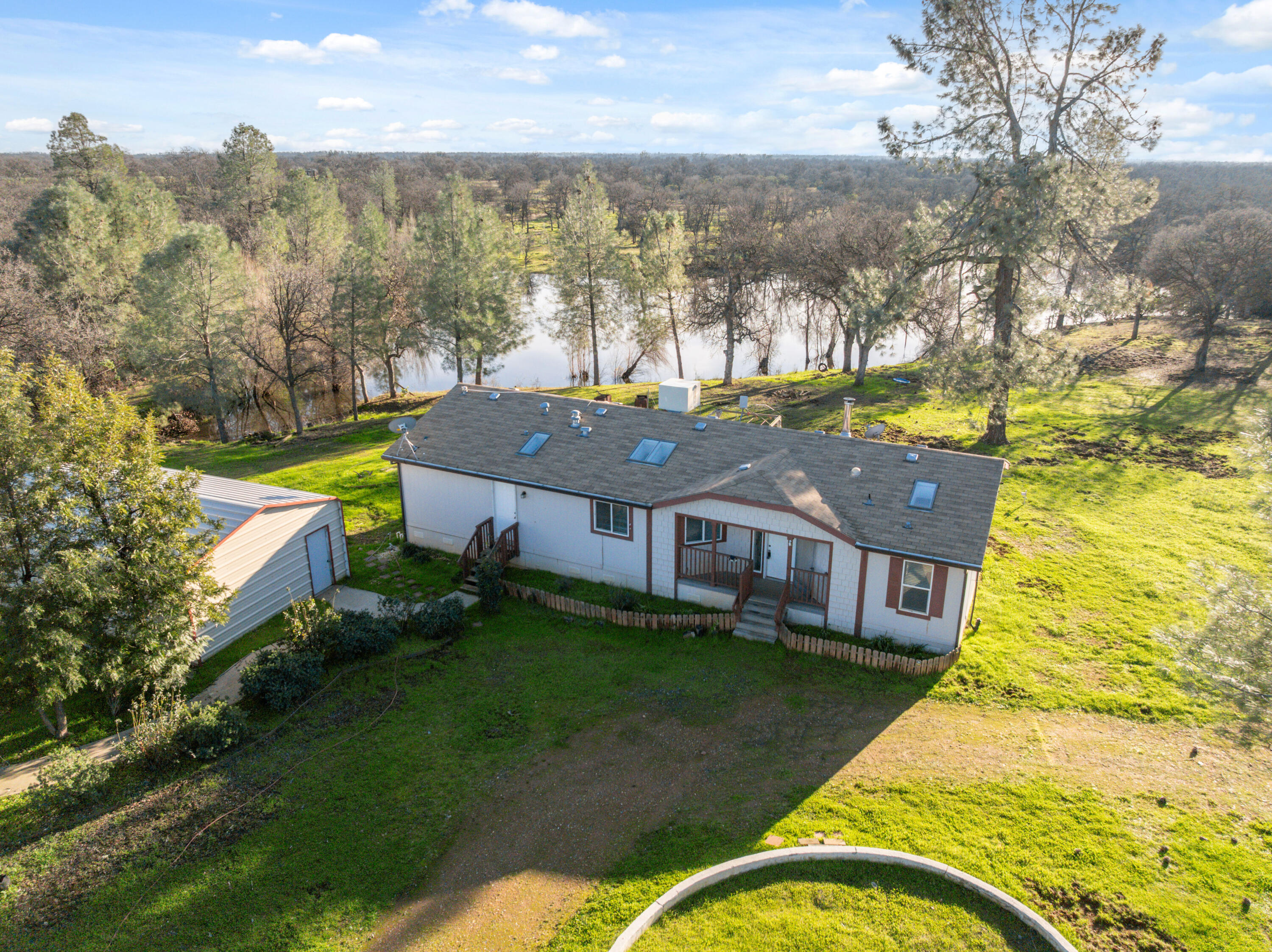 main property photo 6
