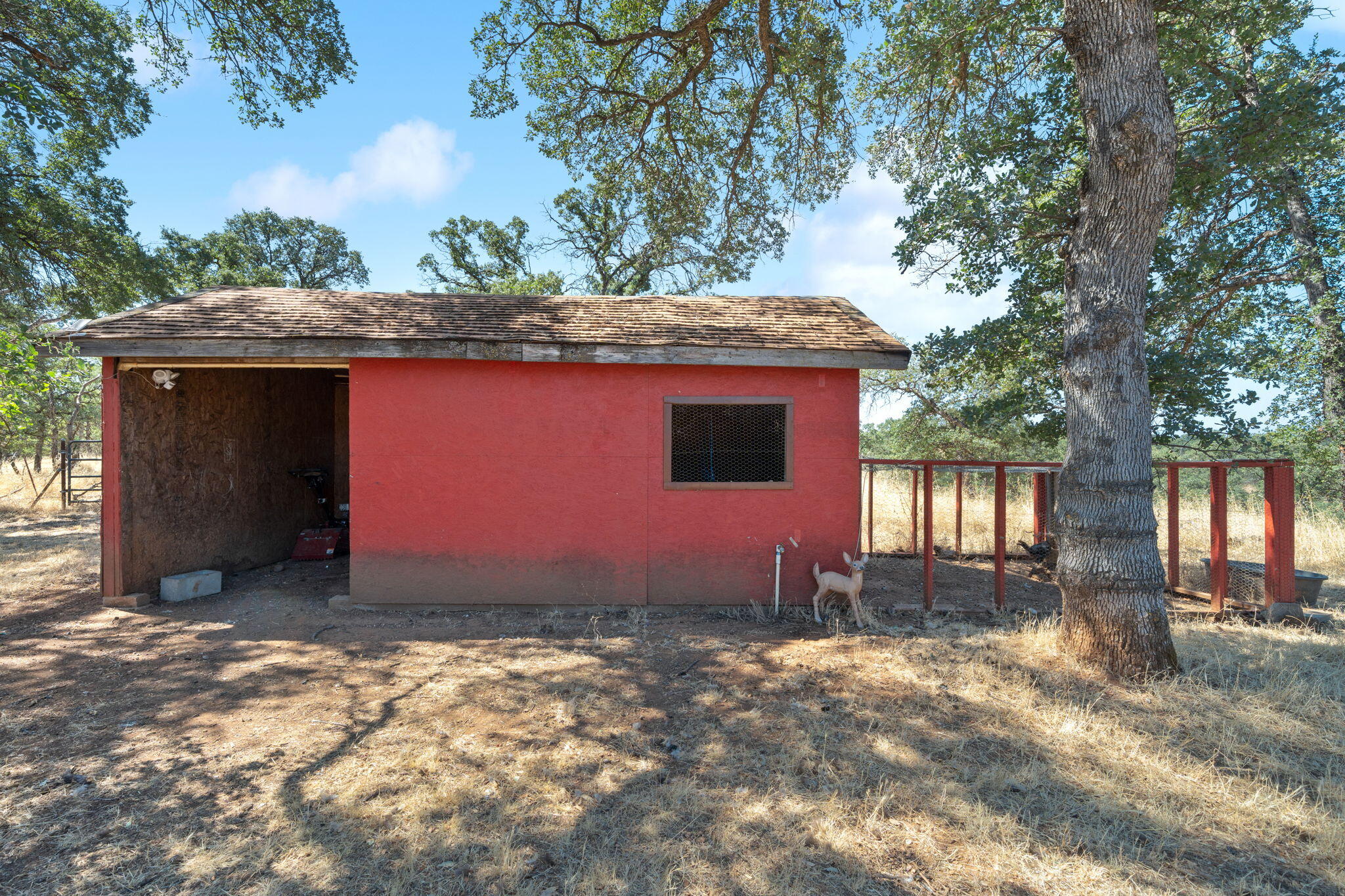 main property photo 22