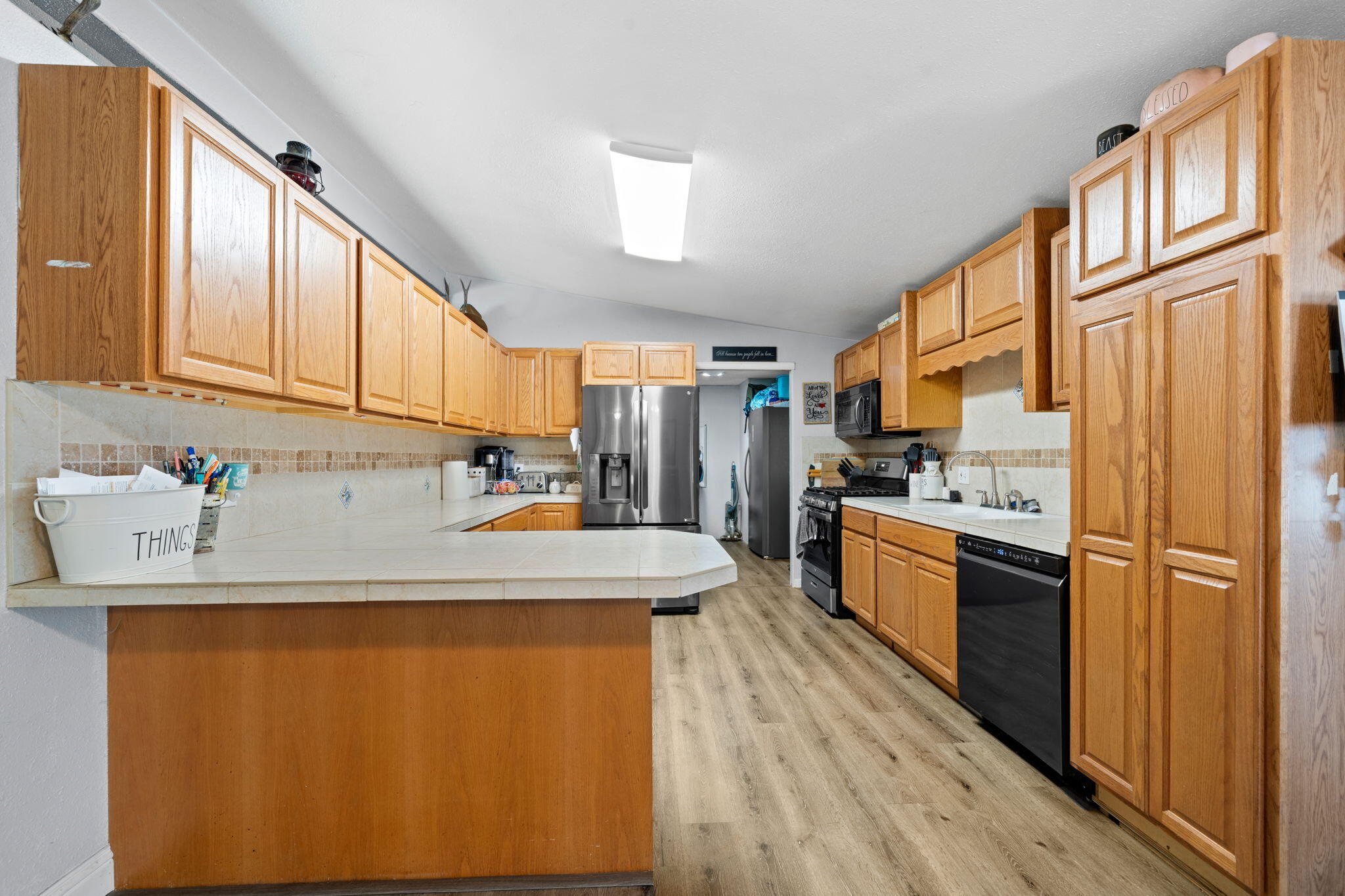 main property photo 6