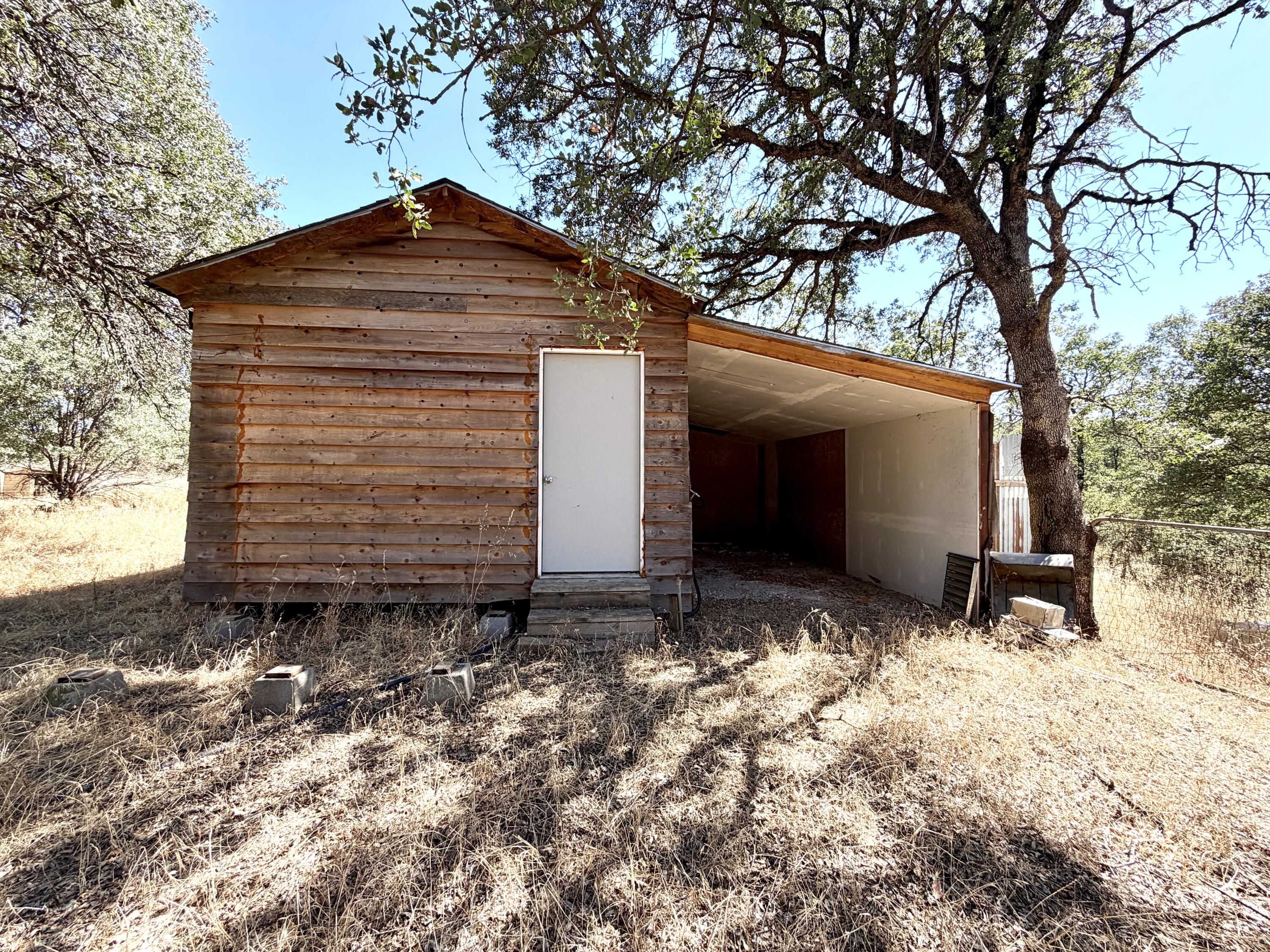 main property photo 41