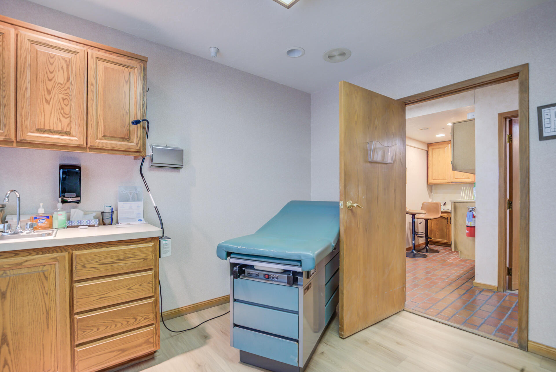 main property photo 22