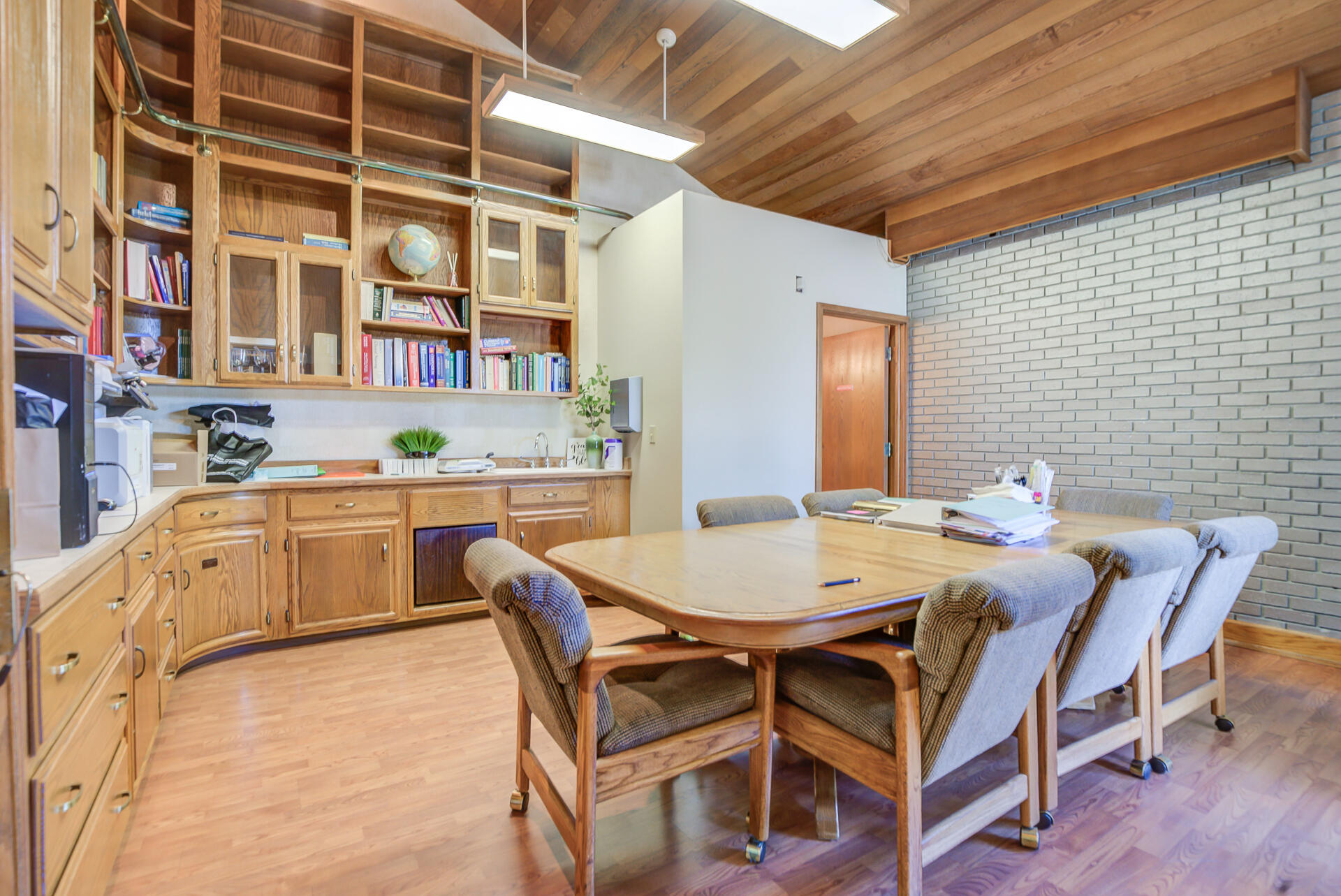 main property photo 28