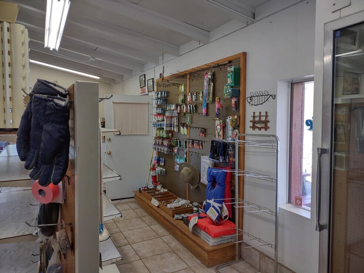 main property photo 16