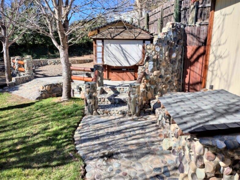main property photo 15