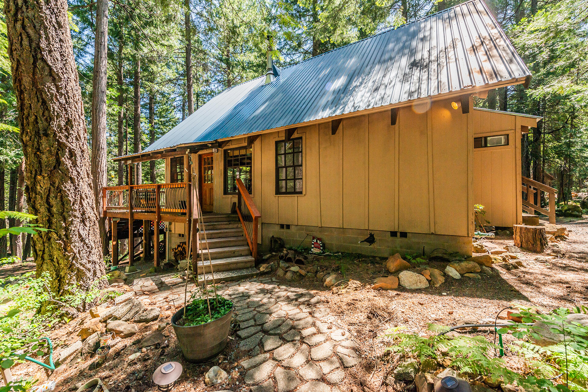 main property photo 50