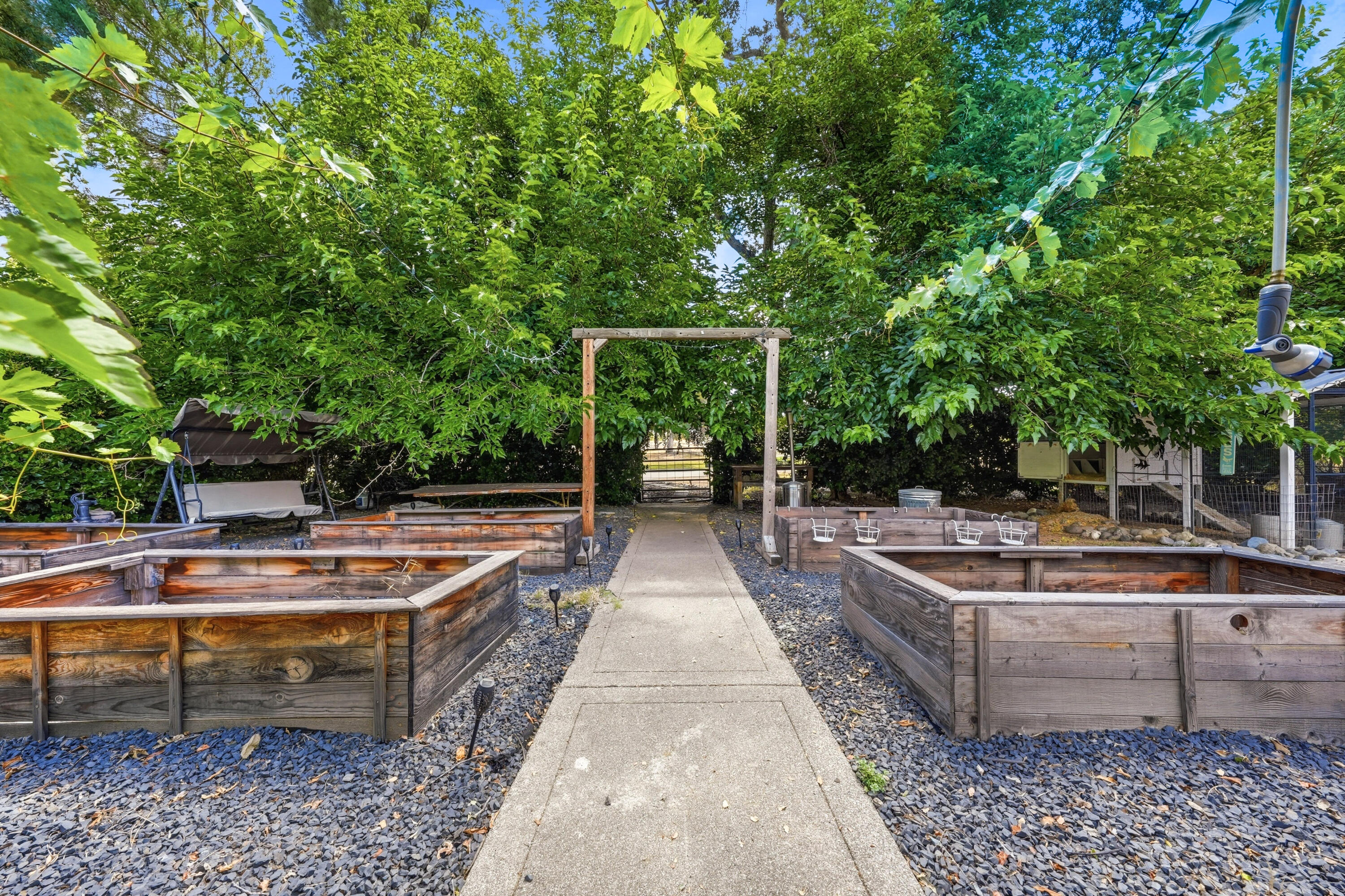 main property photo 68