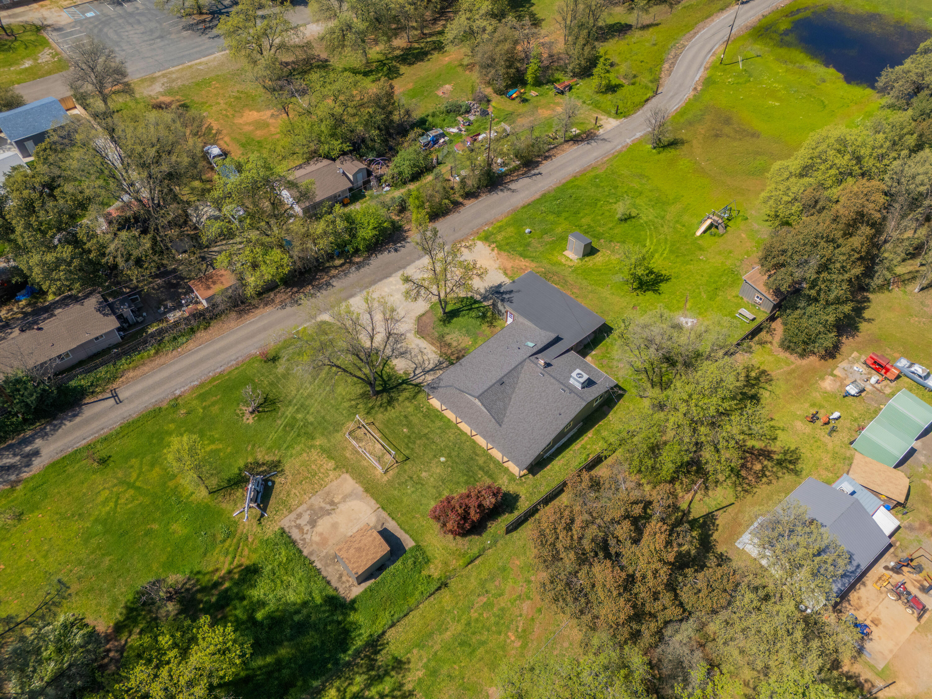 main property photo 37