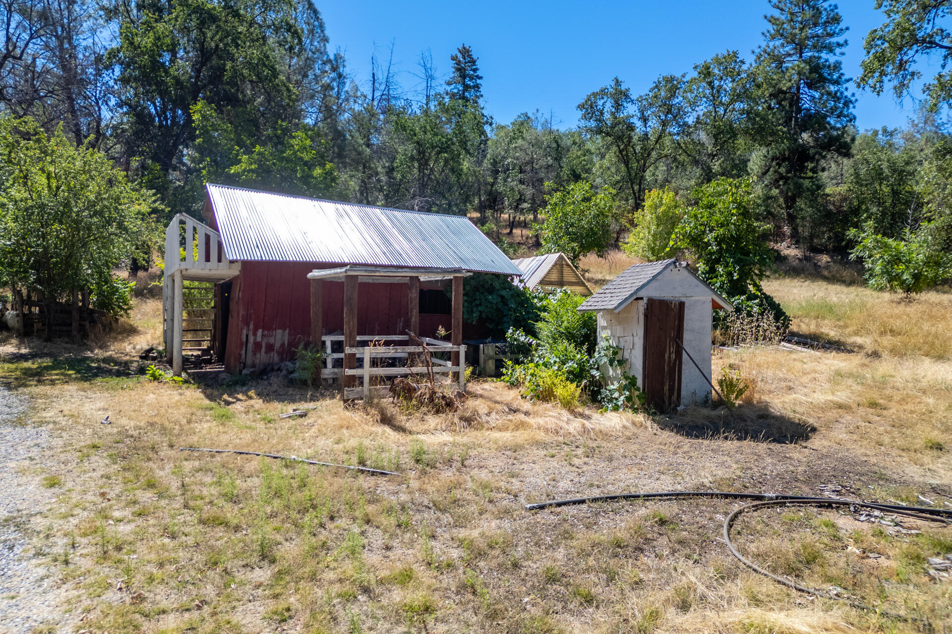 main property photo 2