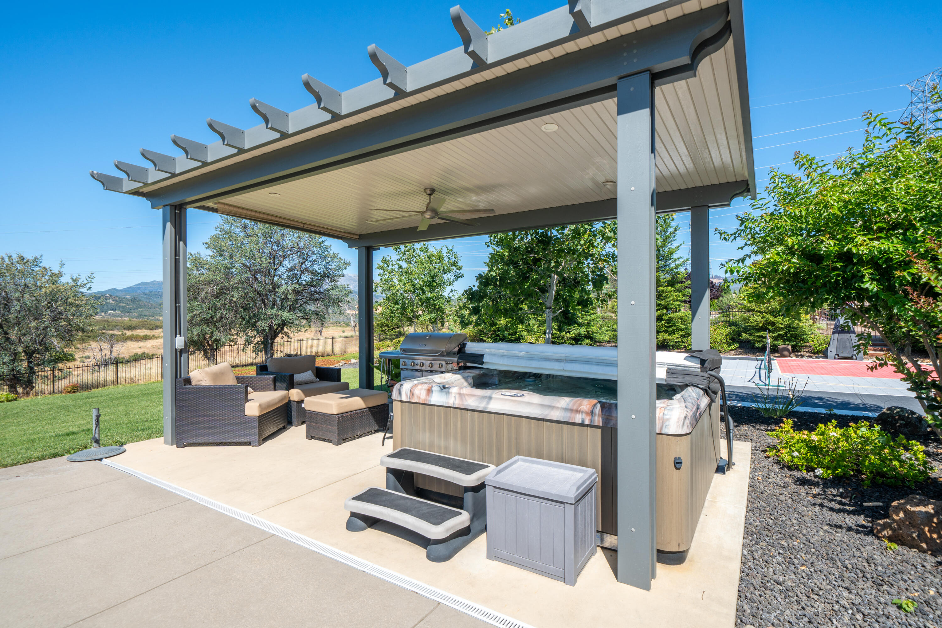 main property photo 45
