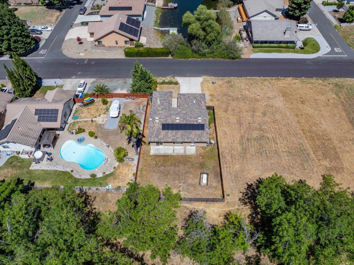 main property photo 49