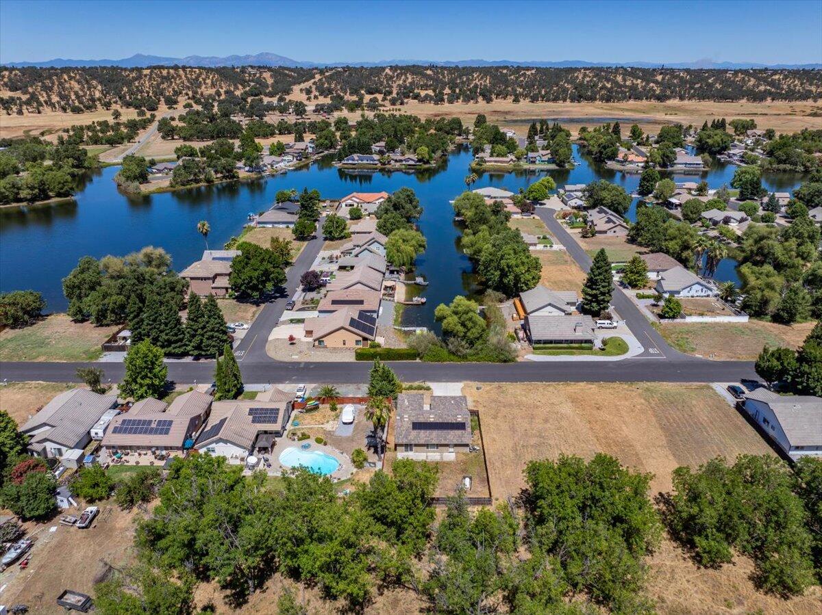 main property photo 50