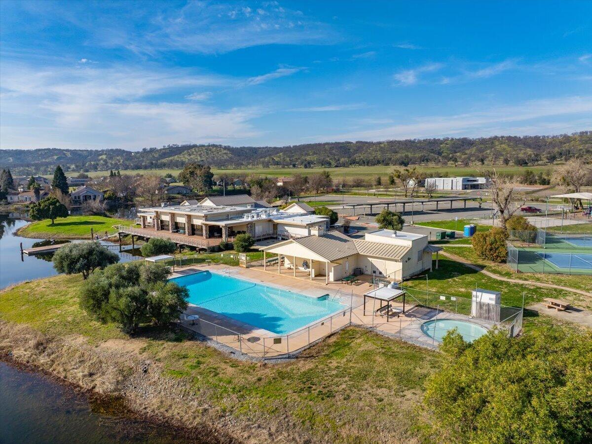 main property photo 60