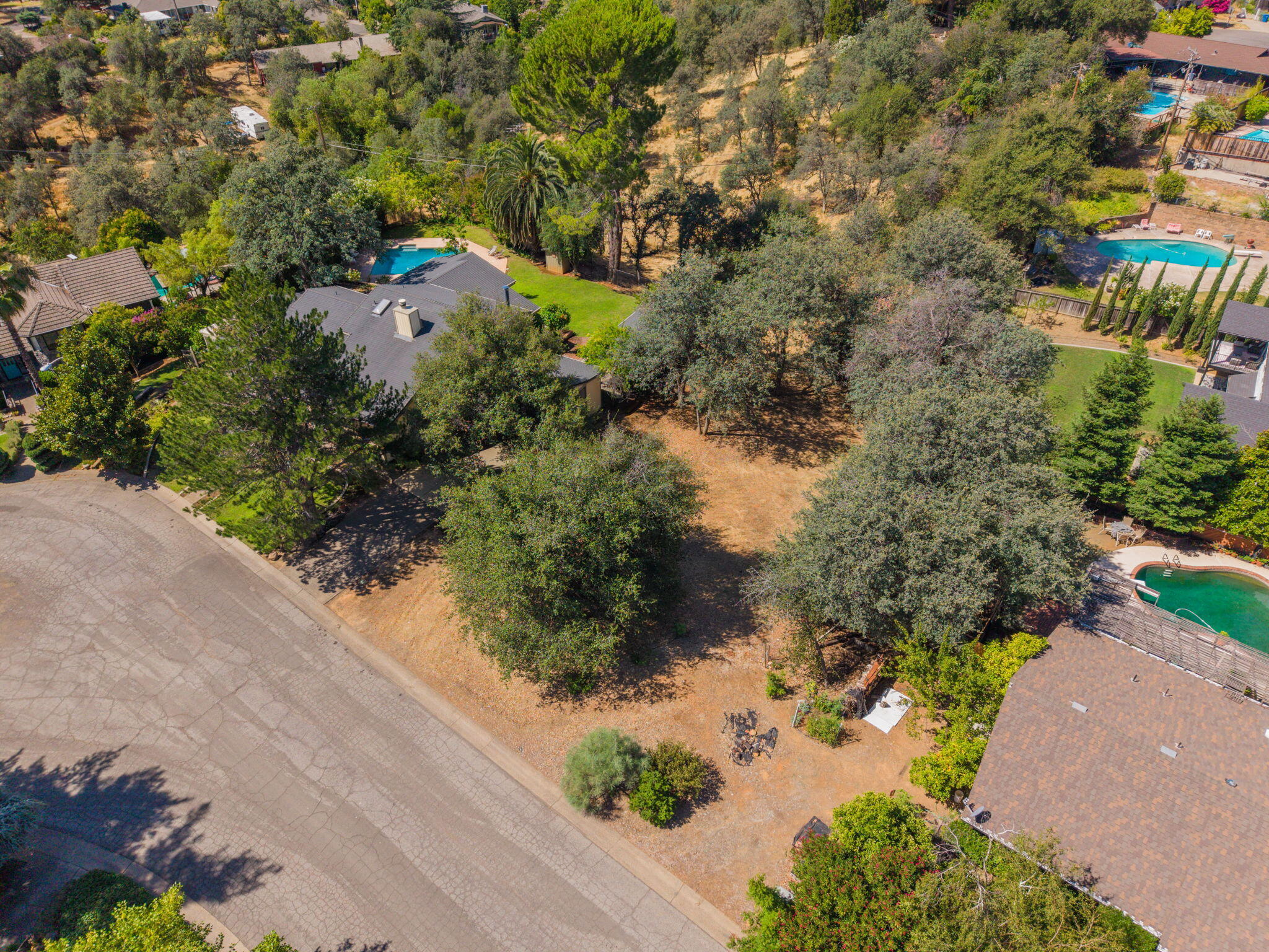 main property photo 42
