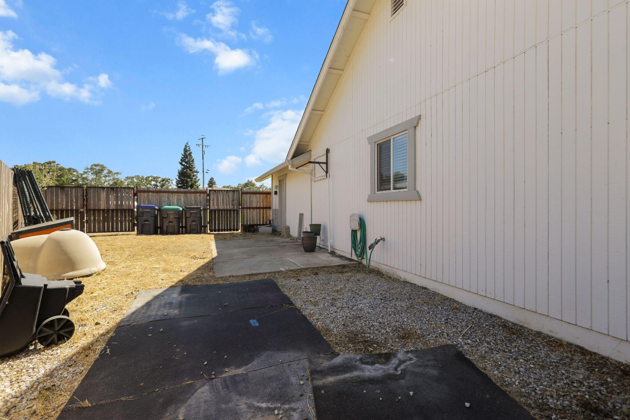main property photo 58