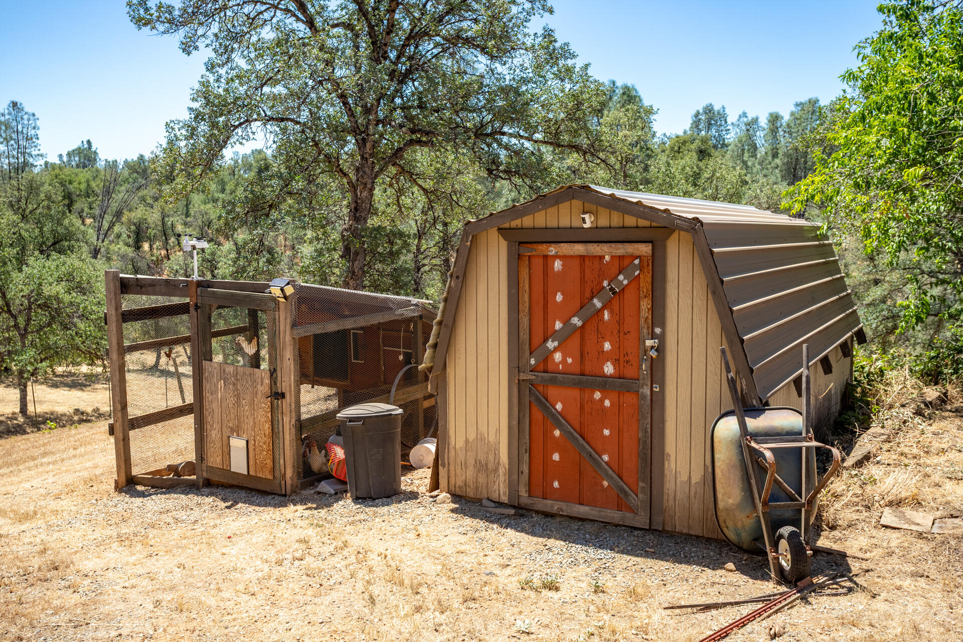 main property photo 31