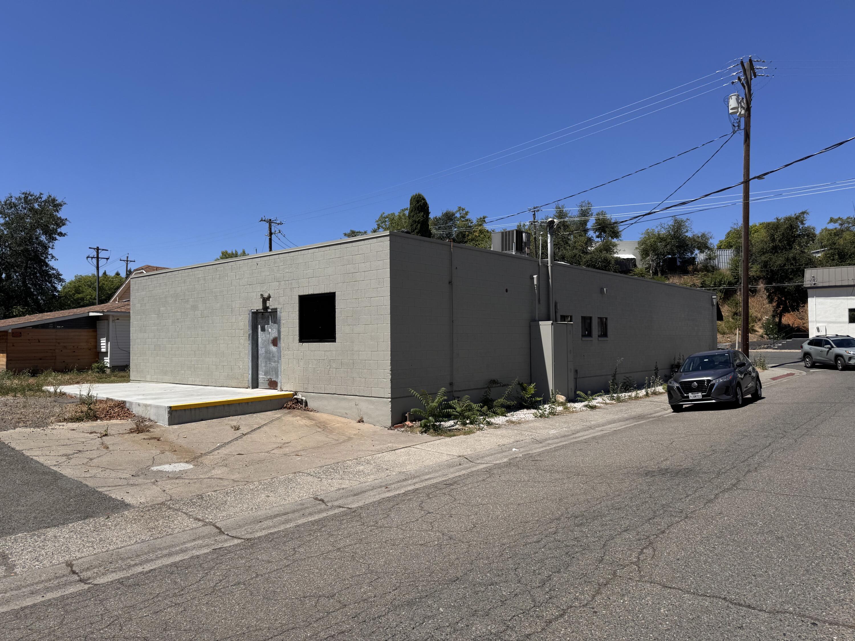 main property photo 4