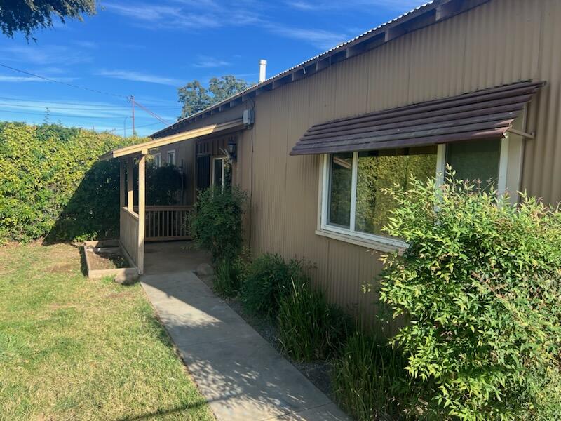 main property photo 23