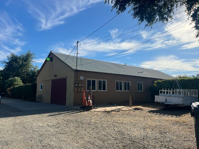main property photo 24