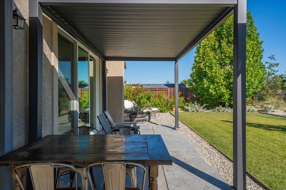 main property photo 50