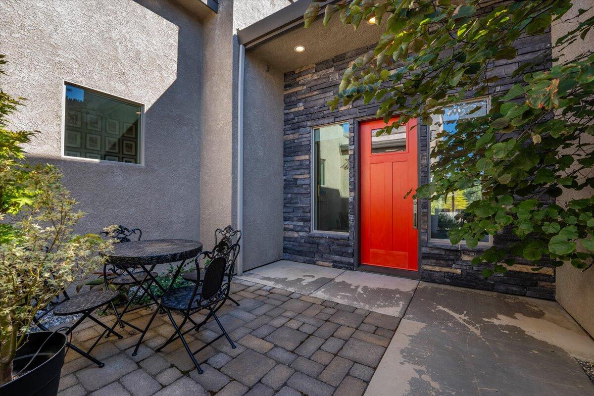 main property photo 80
