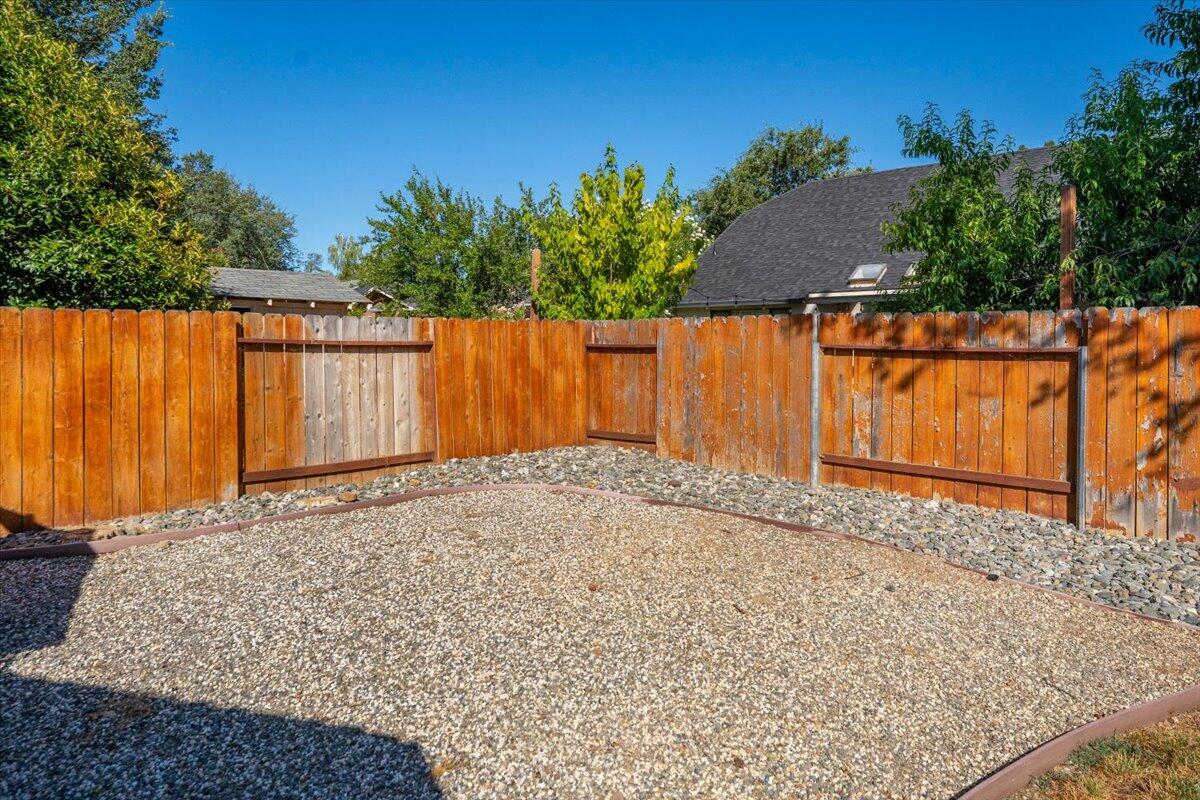 main property photo 70