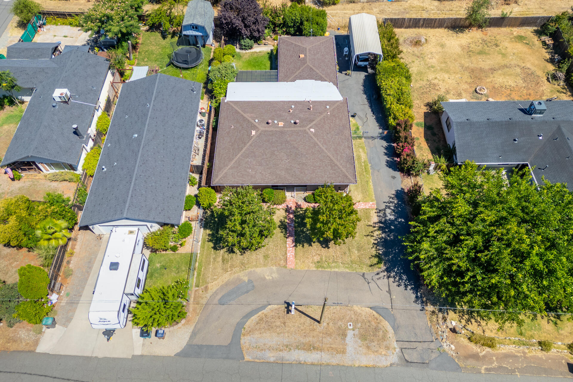main property photo 13