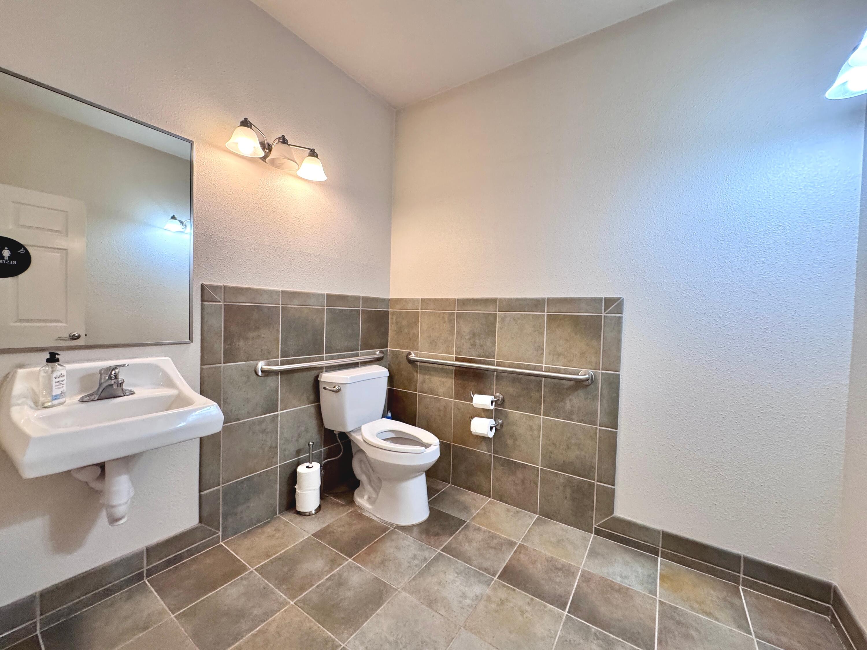 main property photo 10