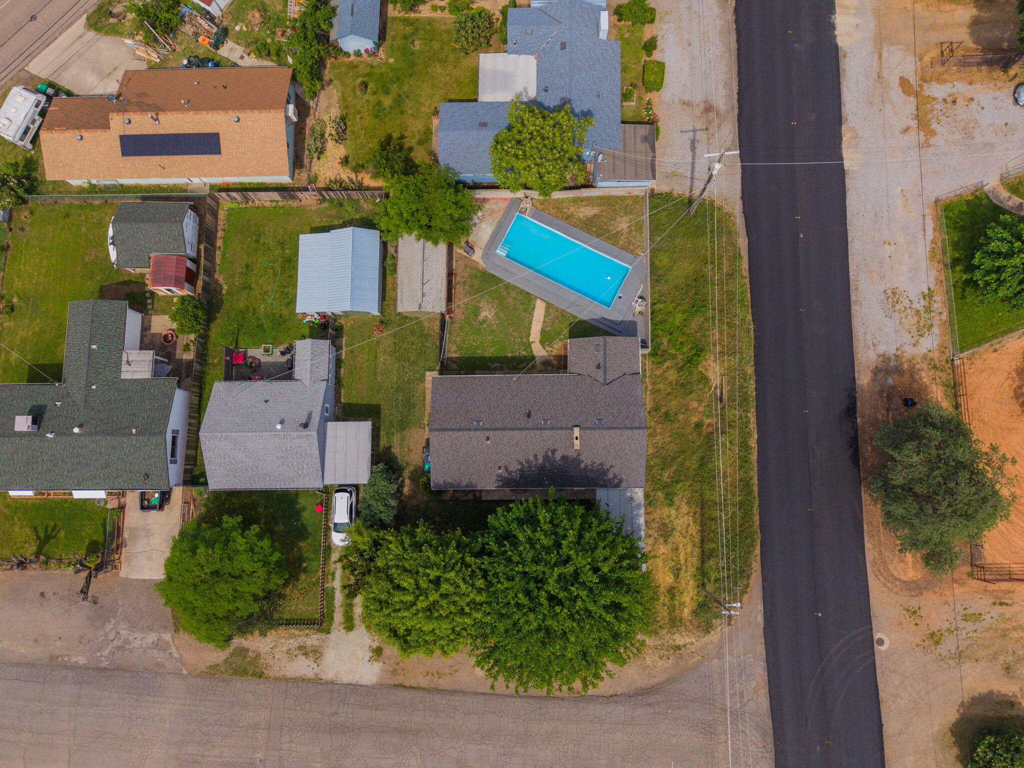 main property photo 45