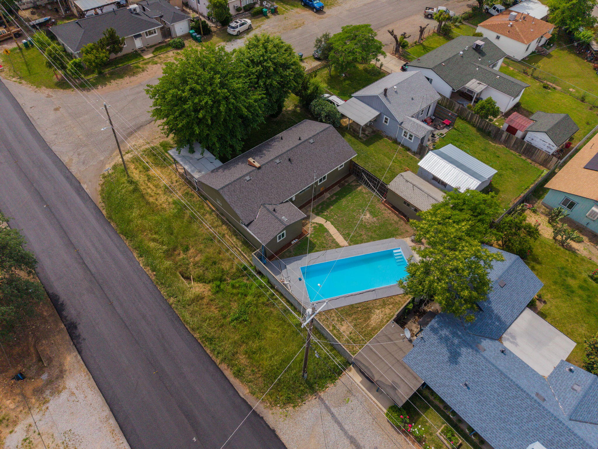 main property photo 46