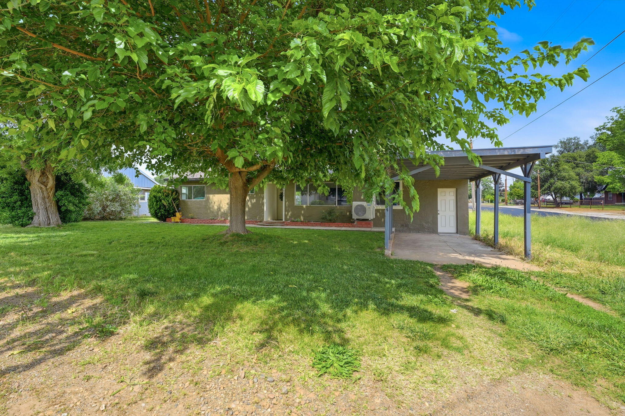 main property photo 7