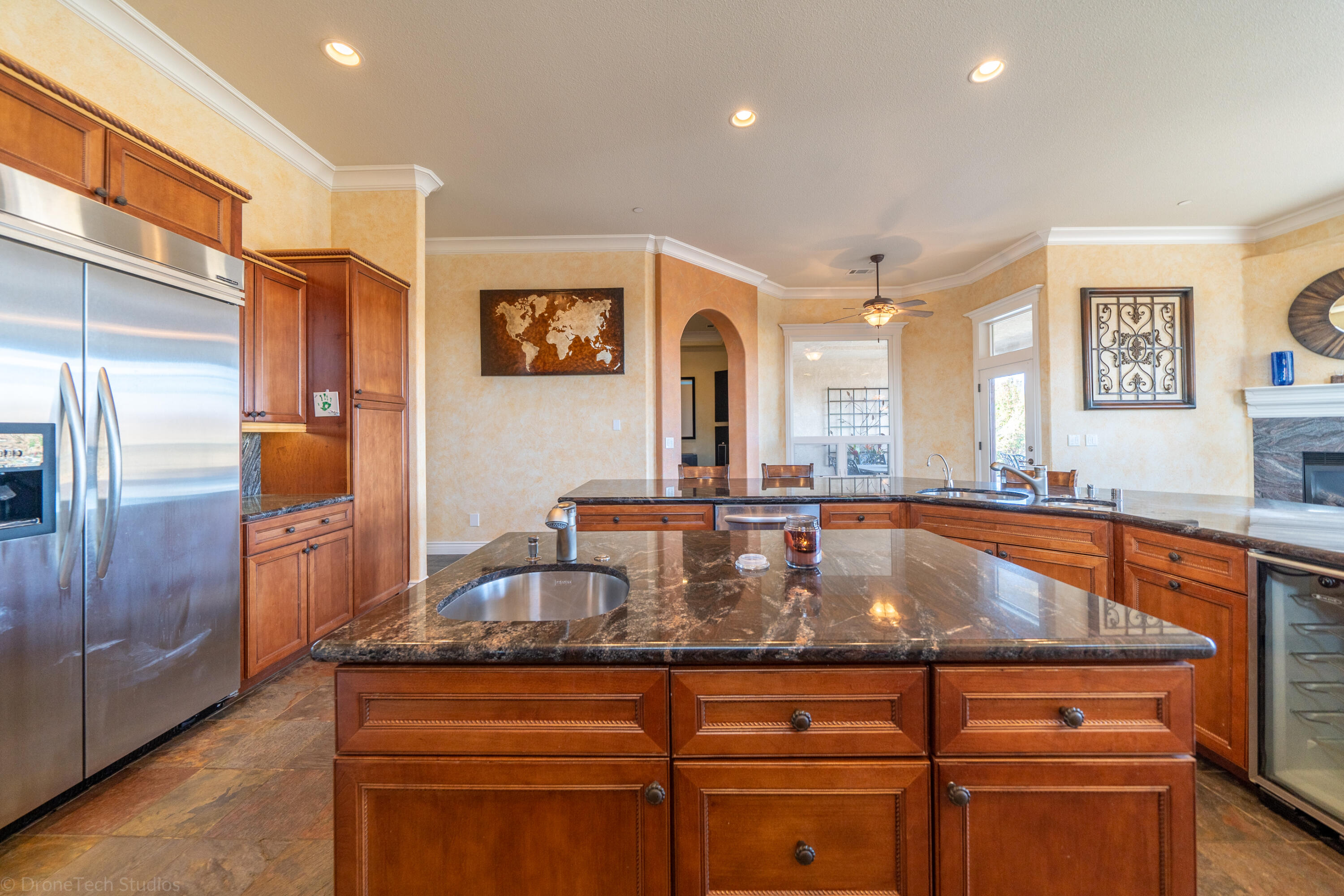 main property photo 17