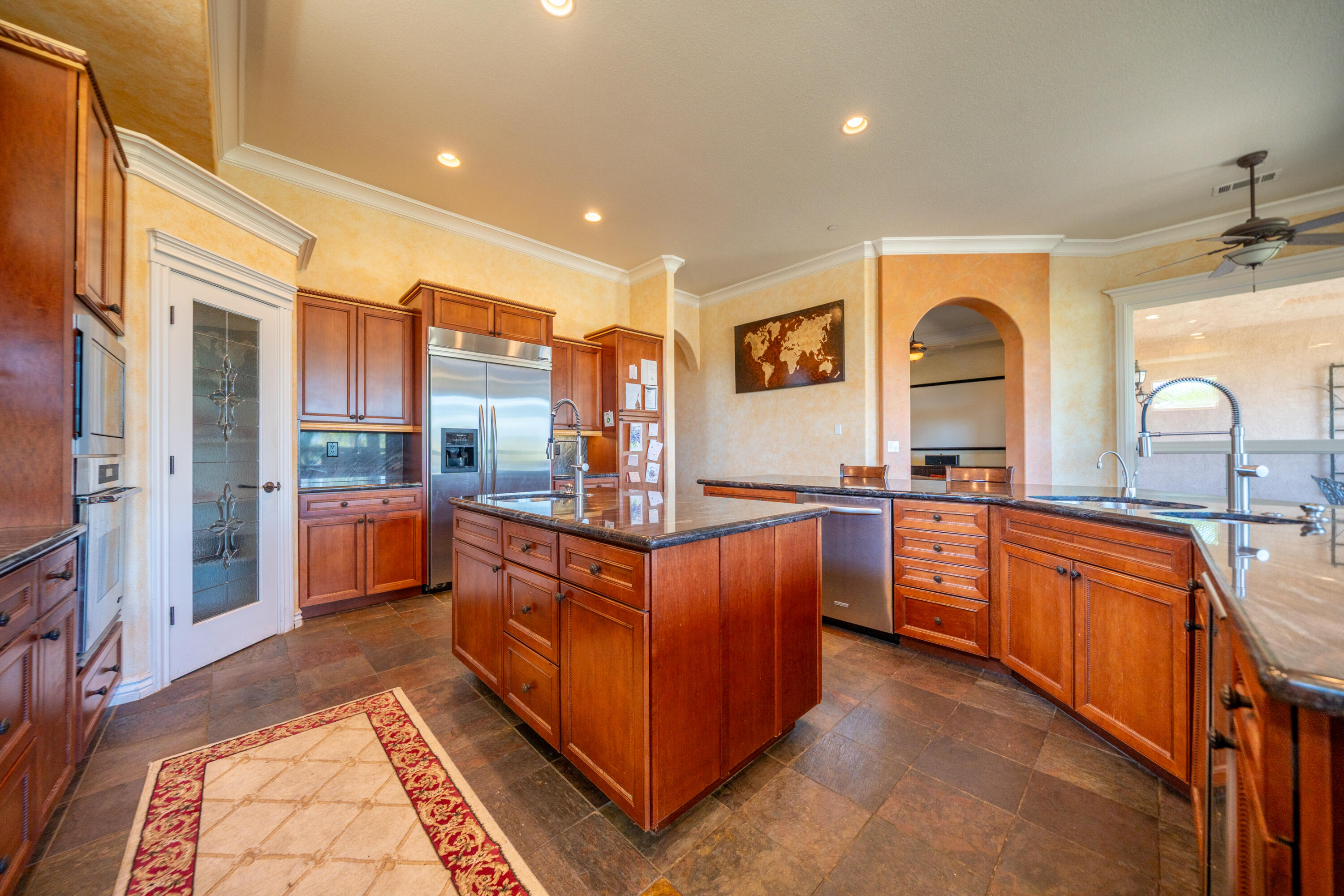 main property photo 18