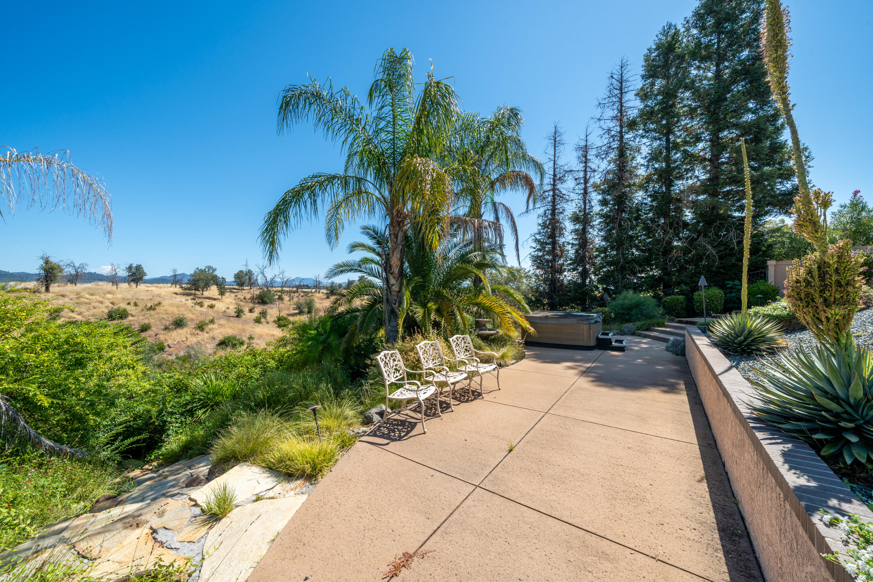 main property photo 44