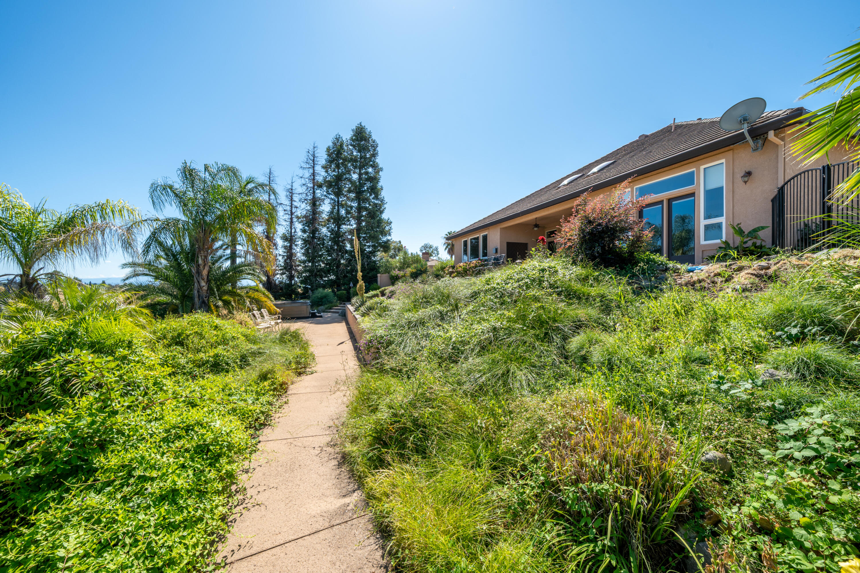 main property photo 48