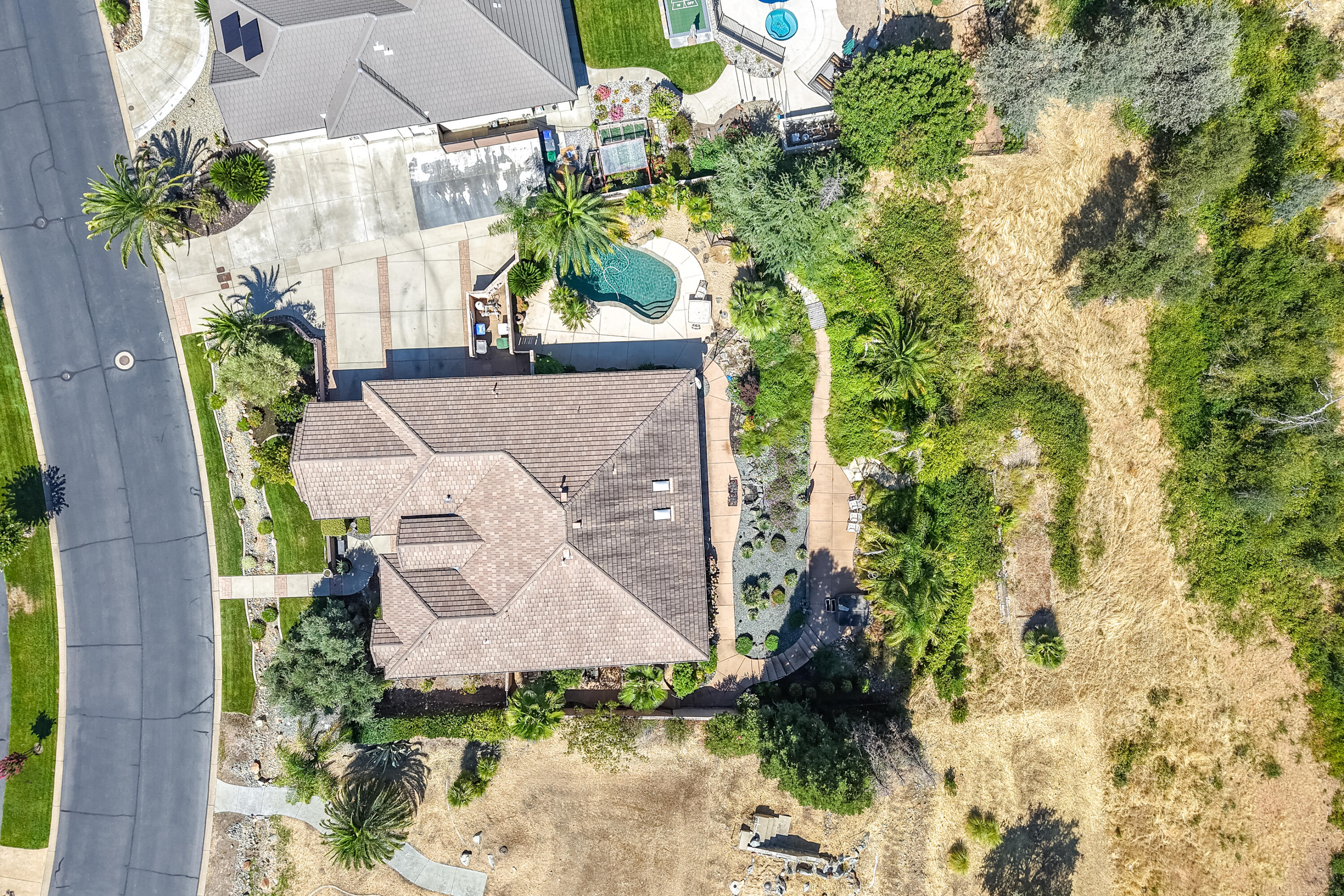 main property photo 64