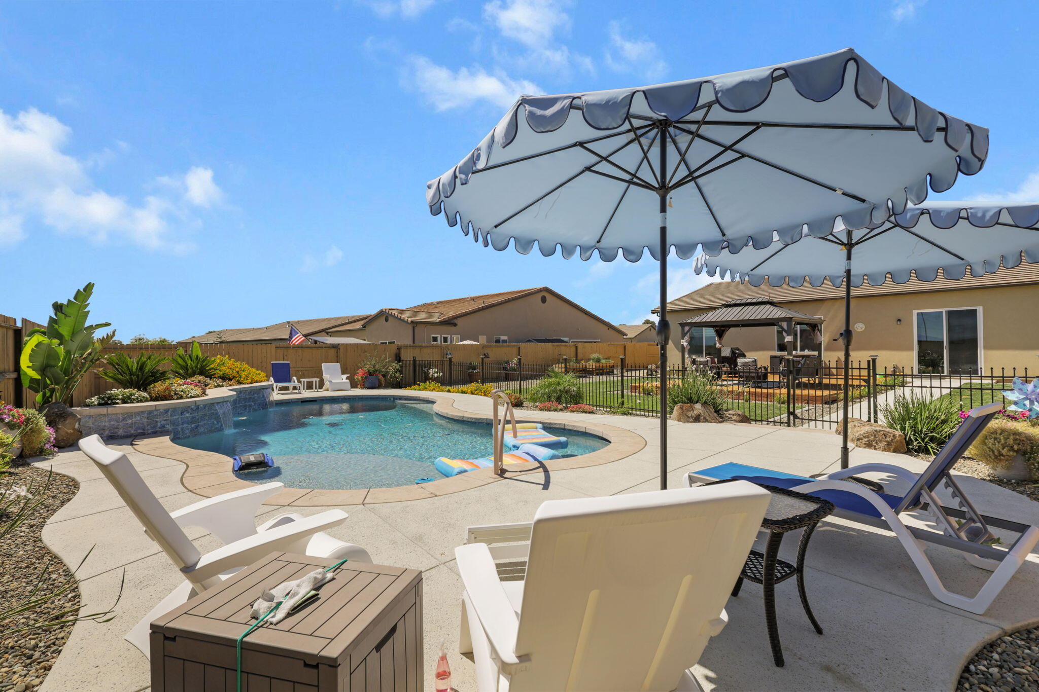 main property photo 54