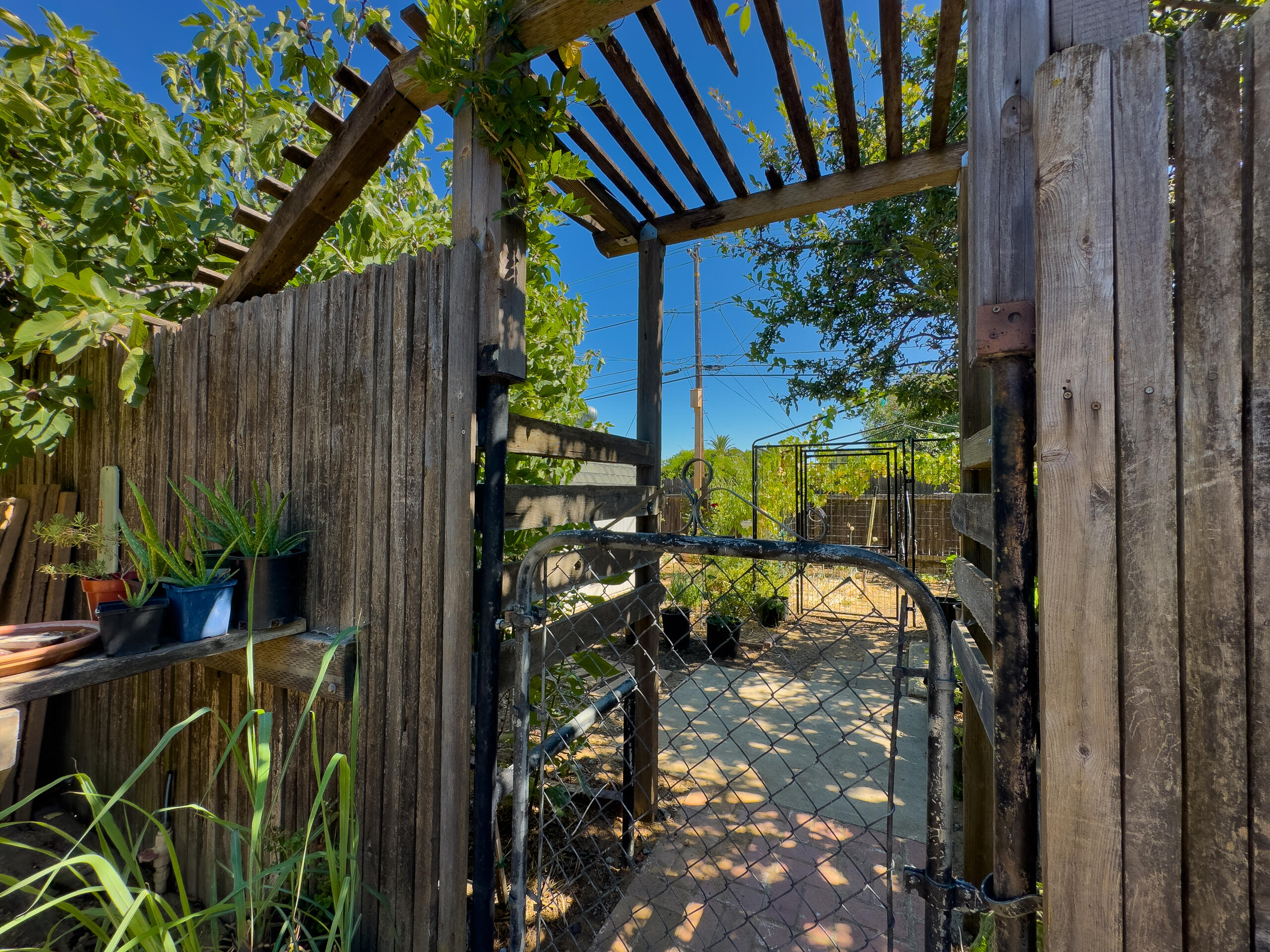 main property photo 43