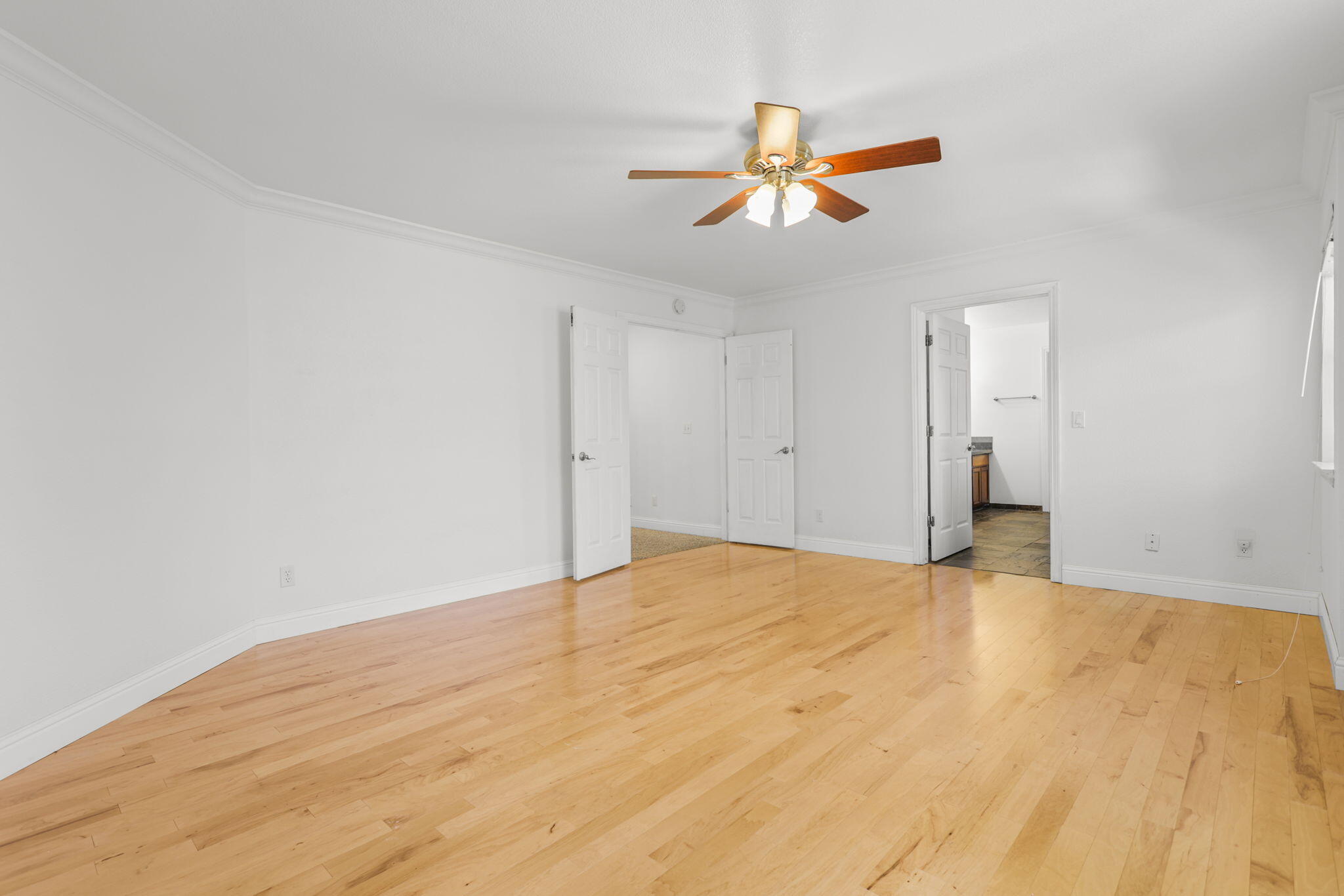 main property photo 70
