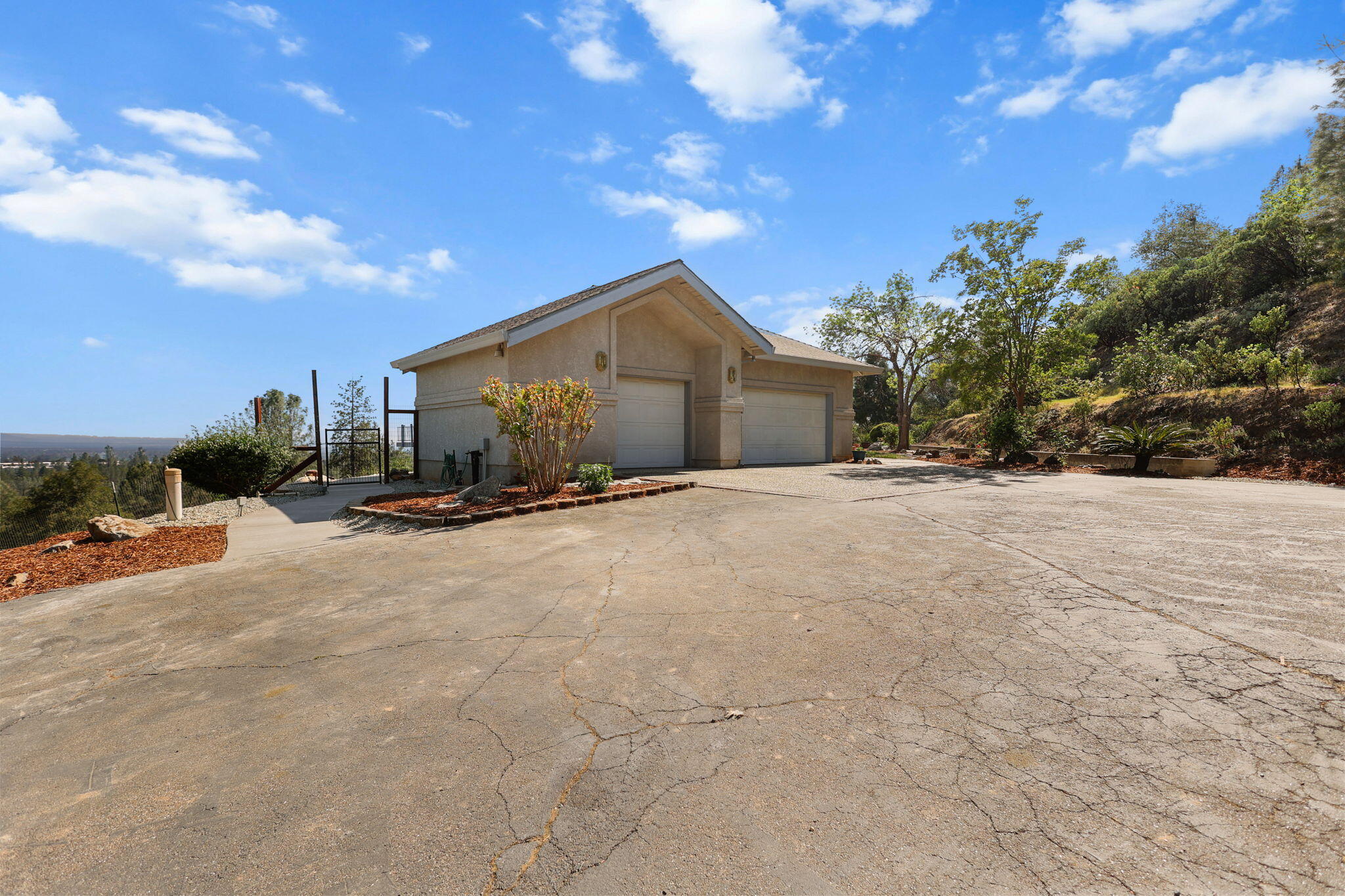 main property photo 60