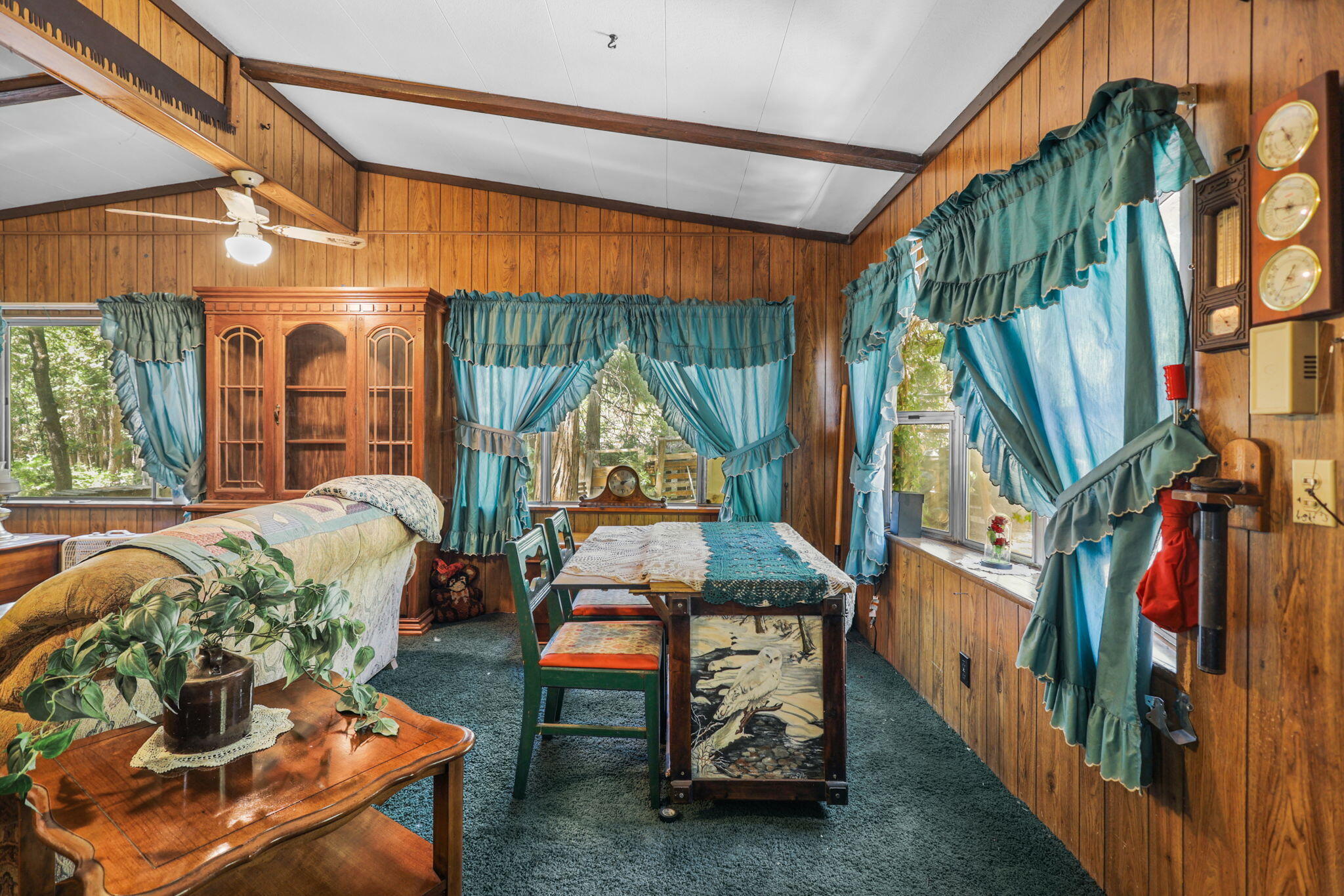 main property photo 28