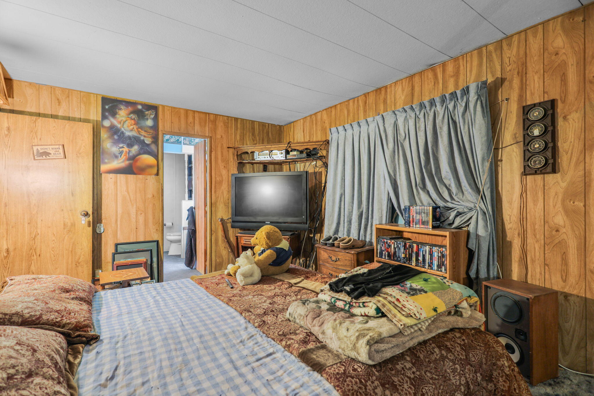 main property photo 45