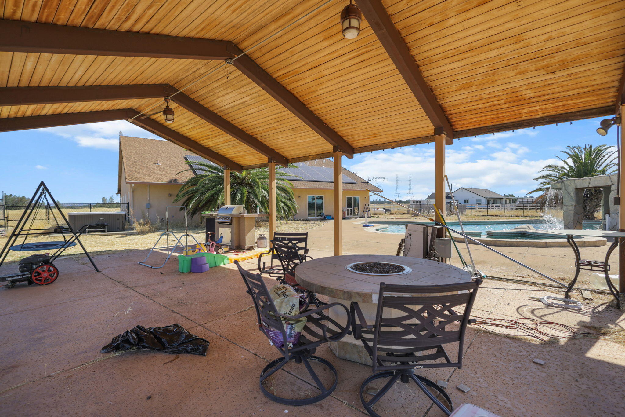 main property photo 43