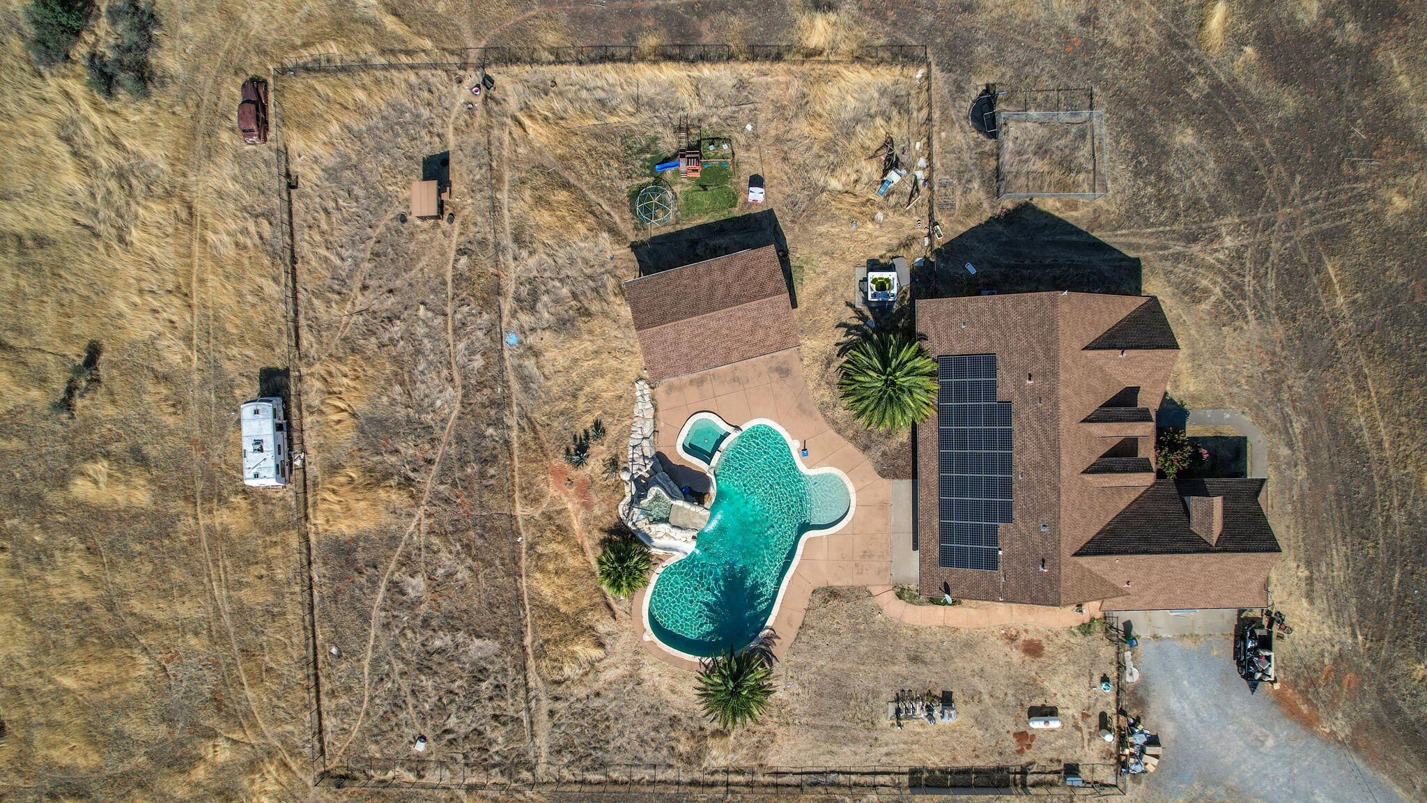 main property photo 51