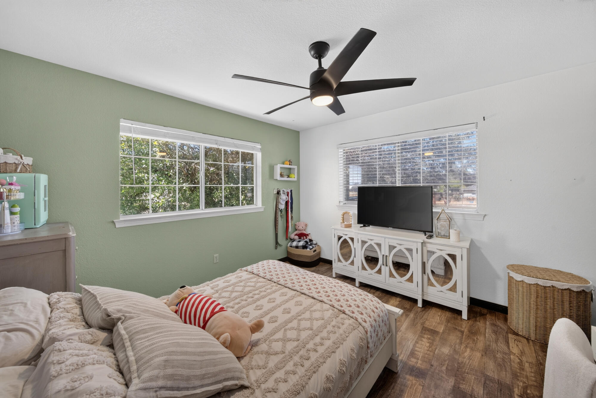 main property photo 20