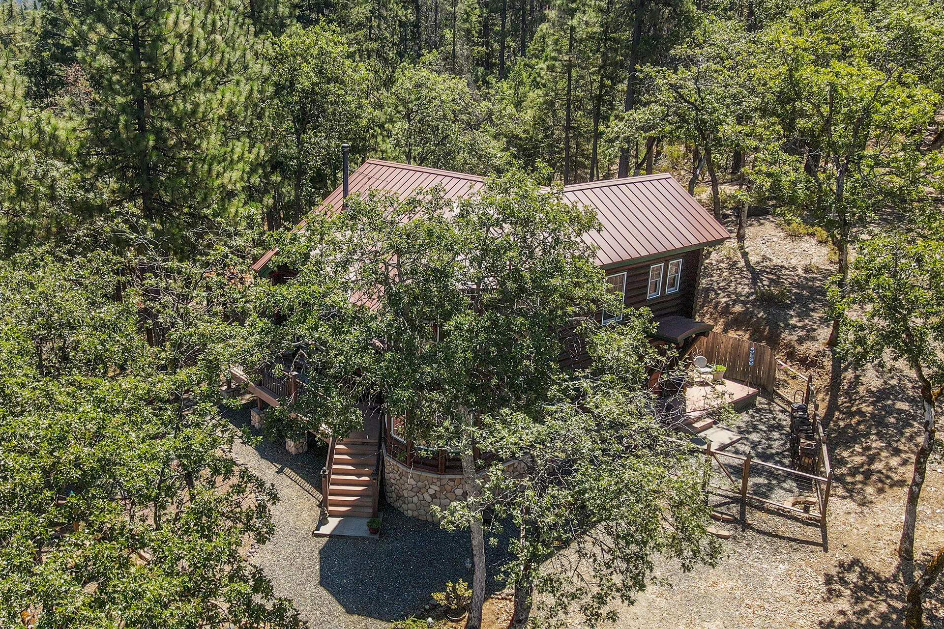 main property photo 12