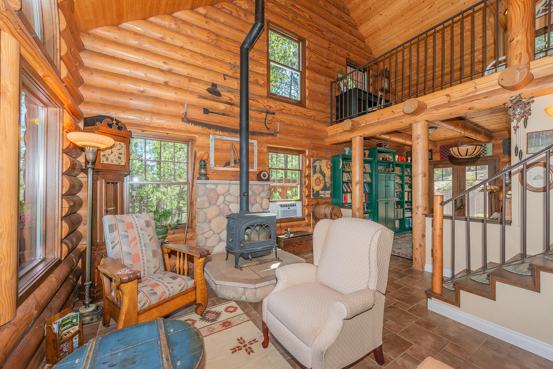 main property photo 19