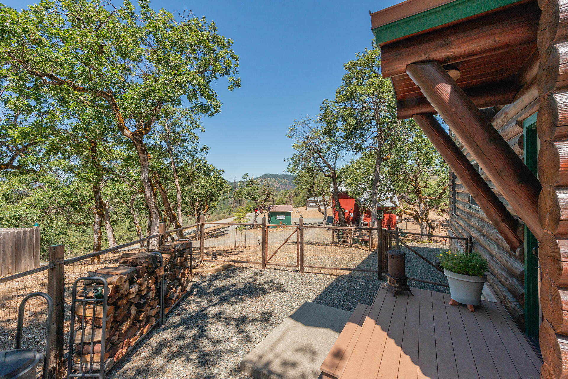 main property photo 70