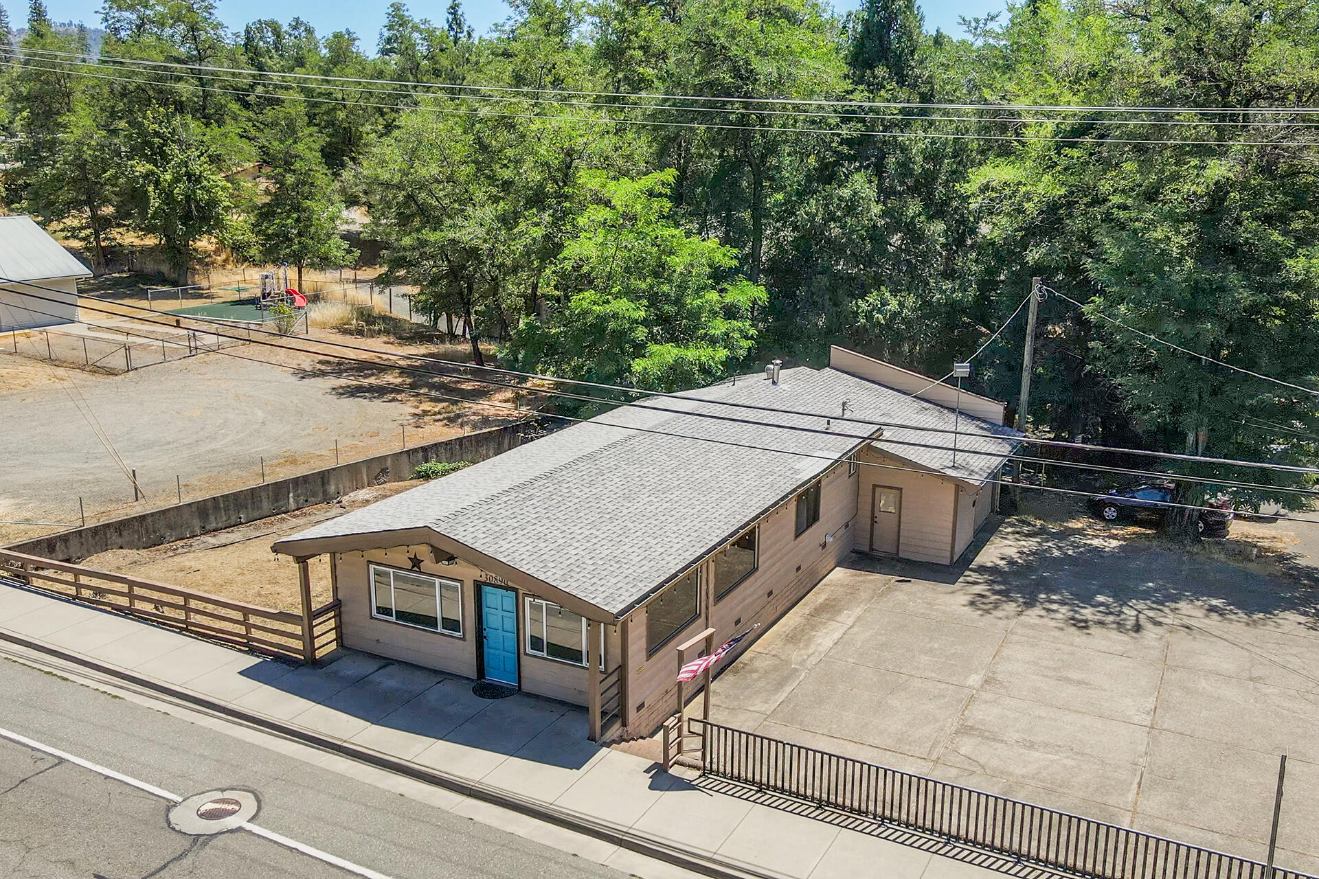 main property photo 1